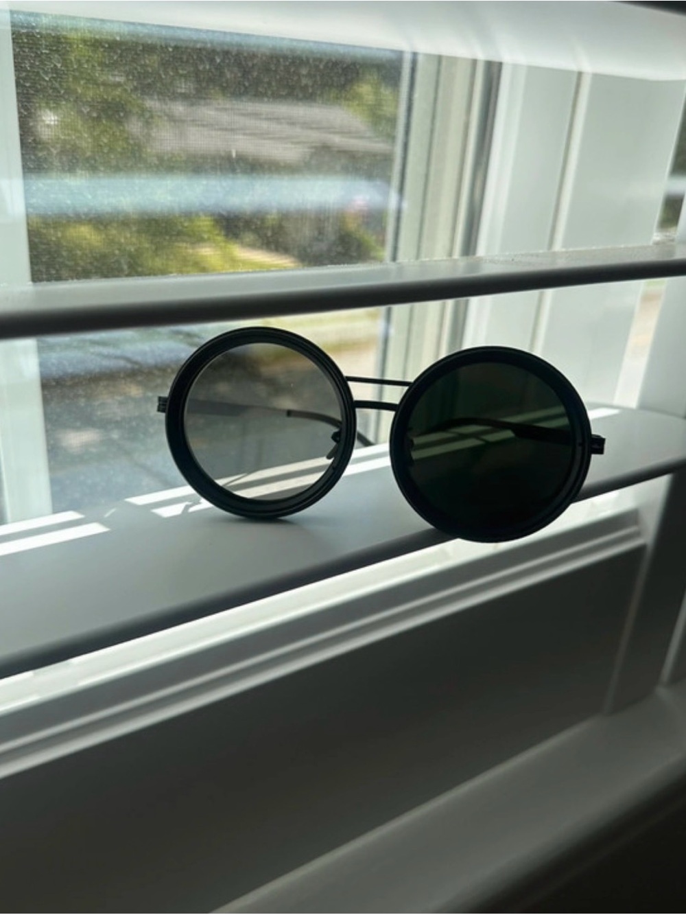 Black Adjustable Color Changing Sunglasses
